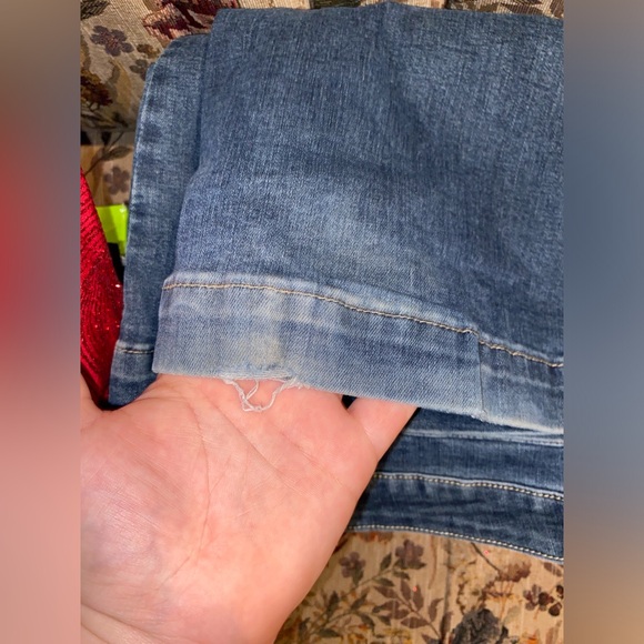 Jean - Picture 3 of 3